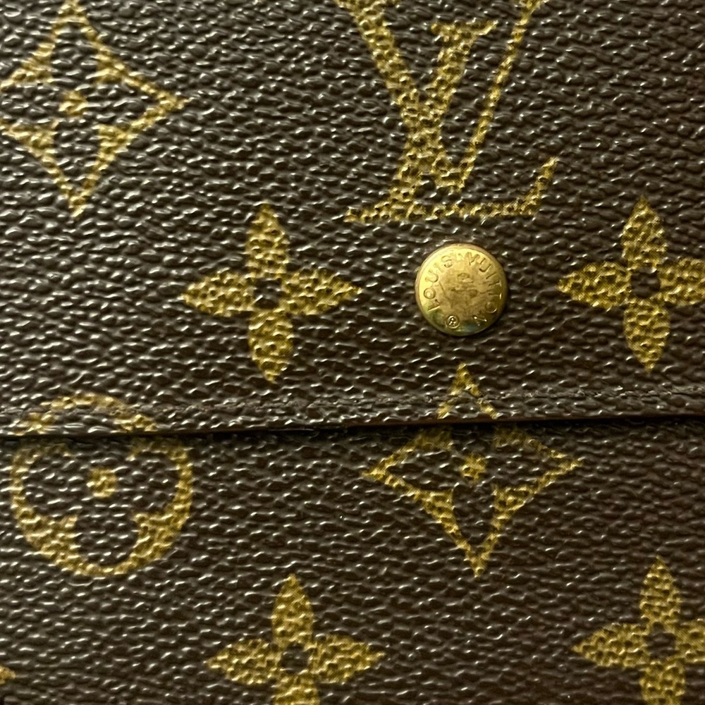 Auth Louis Vuitton Compact Wallet Monogram Vintage 2006 - Picture 3 of 9